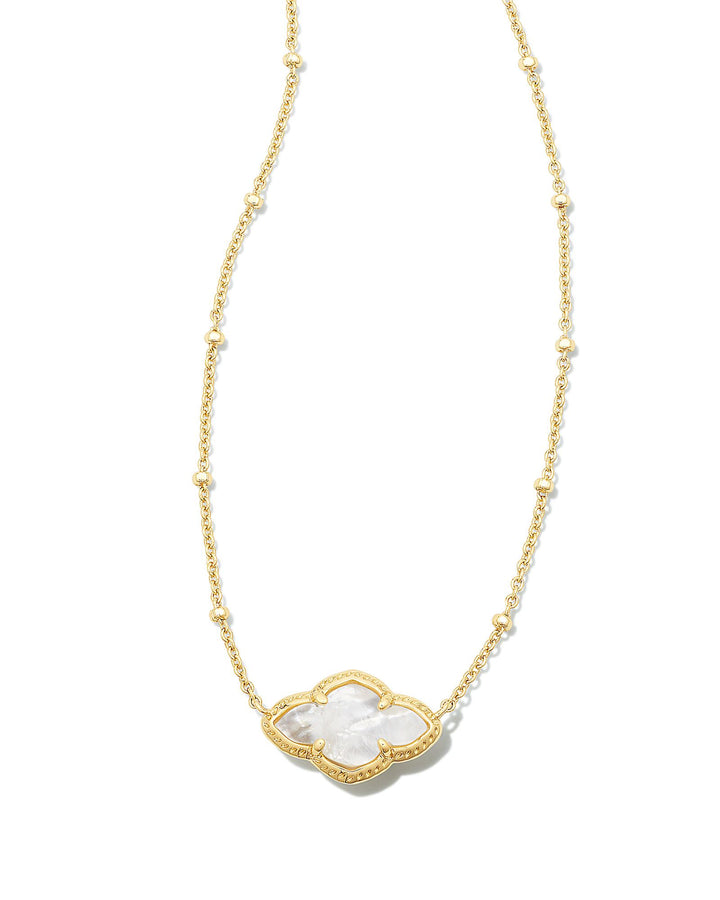 Kendra Scott Abbie Pendant Necklace in Ivory Mother Of Pearl