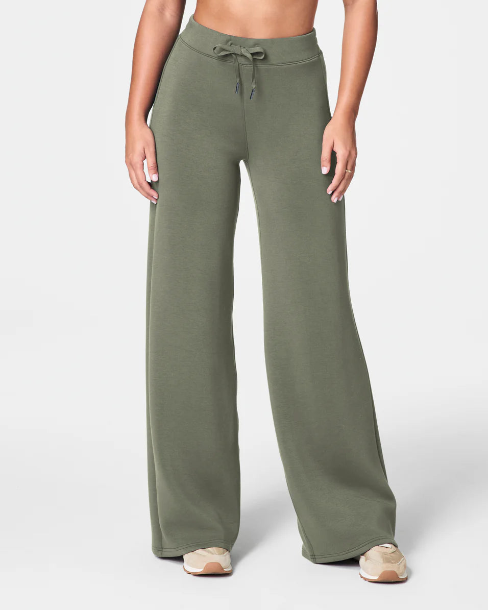 Spanx AirEssentials Wide Leg Pant in Clover