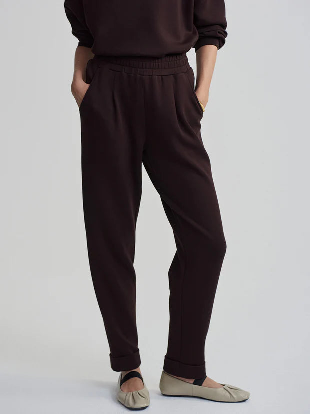 Varley The Rolled Cuff Pant in Coffee Bean