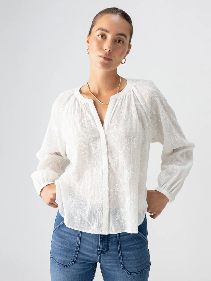 Sanctuary Clothing Shimmer Blouse in Chalk