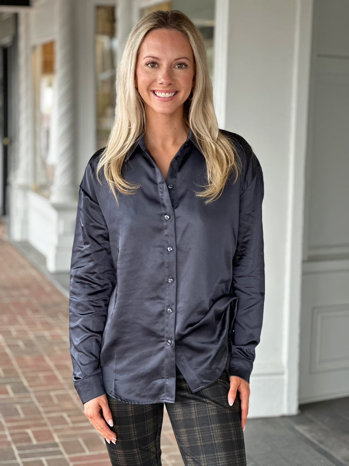 Charlie B Gusty Button-Down Shirt in in Navy