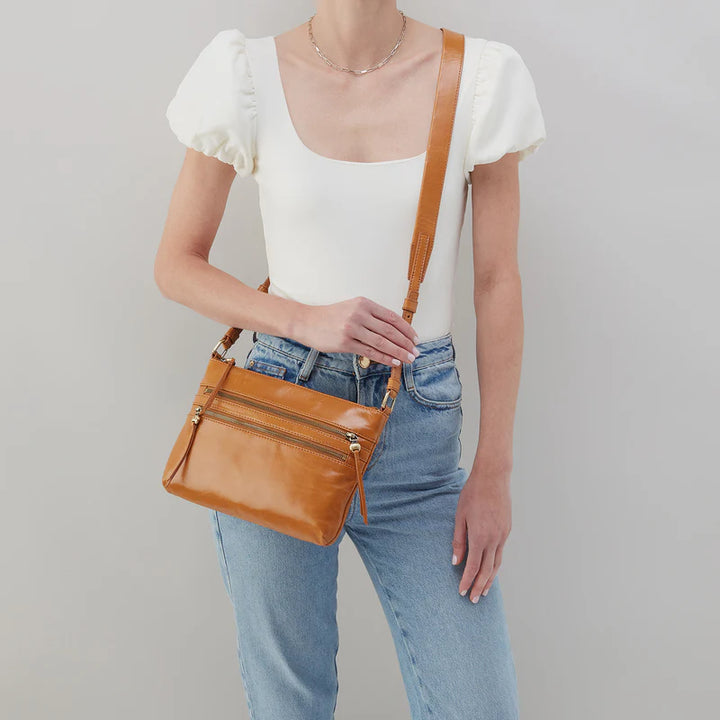 Hobo Billie Crossbody in Natural