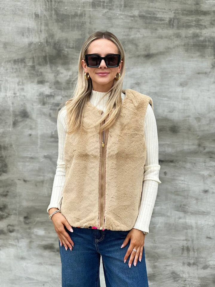 Vilagallo Naomi Beige Reversible Vest