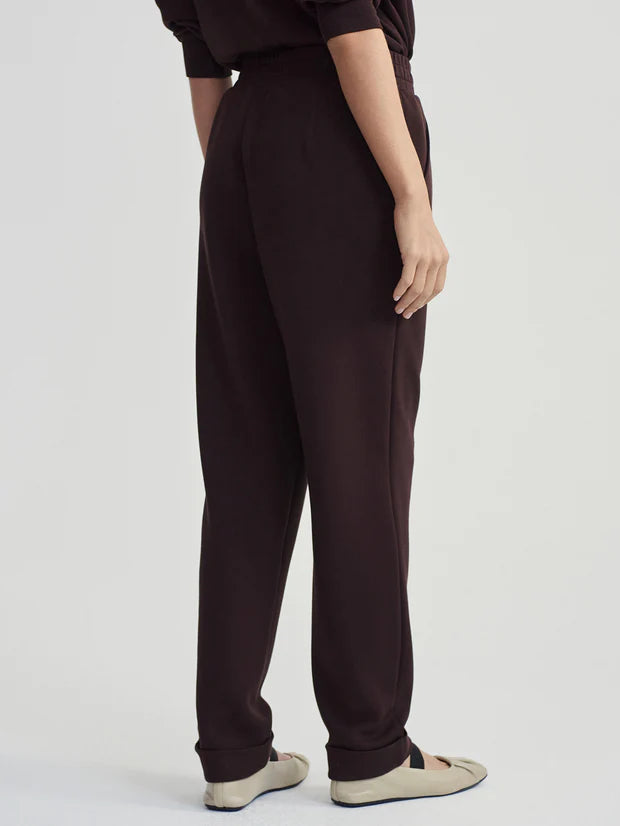 Varley The Rolled Cuff Pant in Coffee Bean