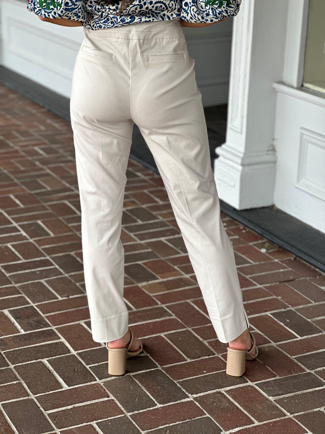 Renuar Go To Ankle Length Pant in Oyster