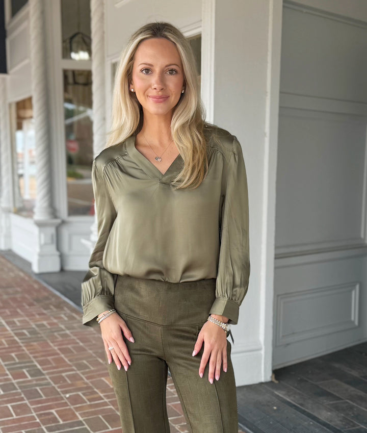 Liverpool Los Angeles Long Sleeve Pleated Neck Woven Blouse in Olive