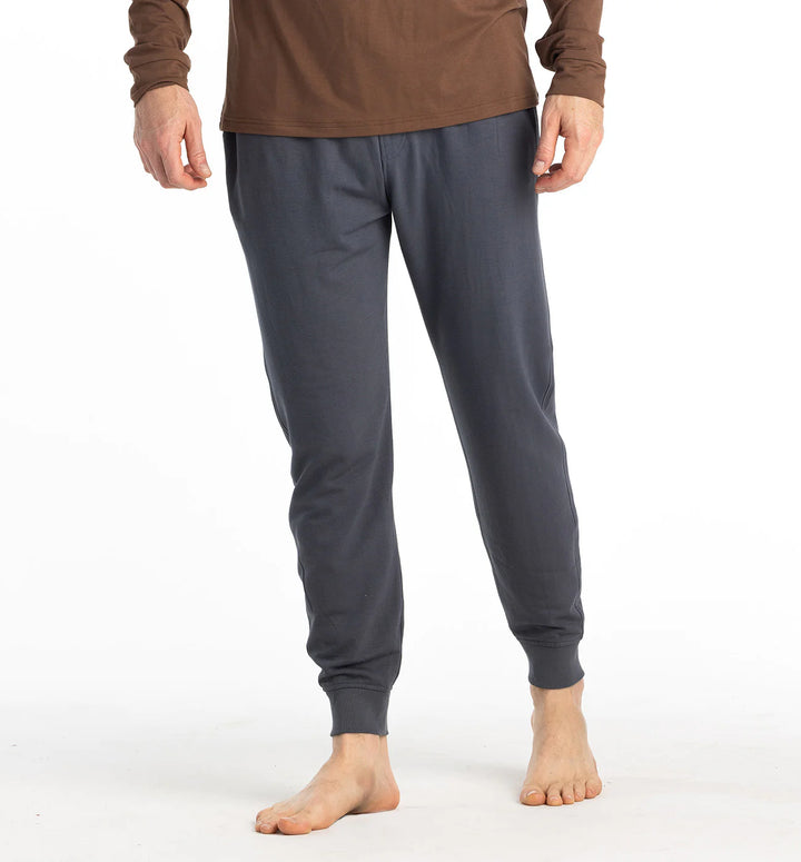 Free Fly Men's Bamboo Lightweight Fleece Jogger in Storm Cloud