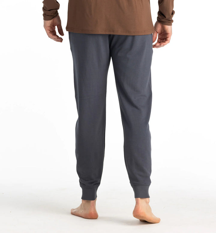 Free Fly Men's Bamboo Lightweight Fleece Jogger in Storm Cloud